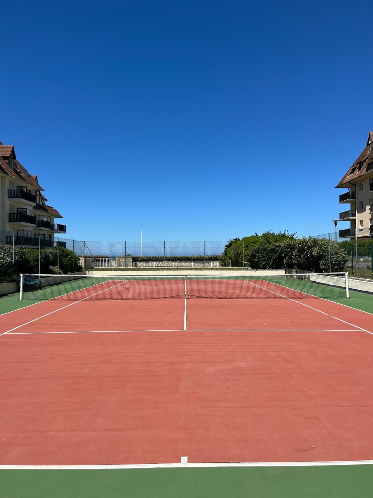 Appartement Douillet - Vue Mer - Piscine/ Tennis Cabourg Exterior foto